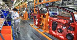 Coronavirus: BMW, Toyota and Honda suspend car production in UK